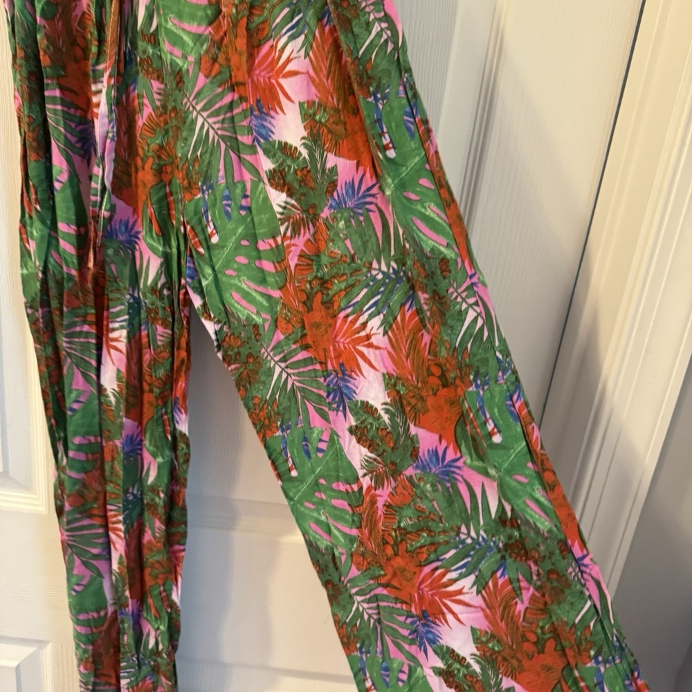 NEW Love83 Pull On Floral‎ Print Swim Beach Coverup Pants Sz S/ M Smocked Waist